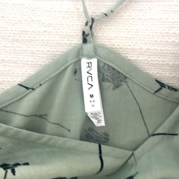 RVCA sundress. Lightweight, crosses in back, green with flowers never worn - Picture 2 of 5